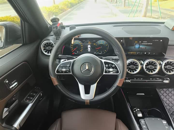 Фото 3 - Mercedes-Benz GLB-Class