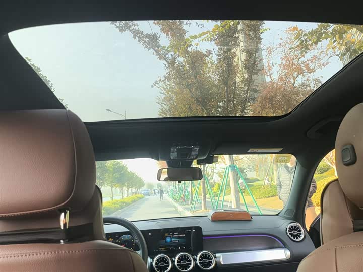 Фото 9 - Mercedes-Benz GLB-Class