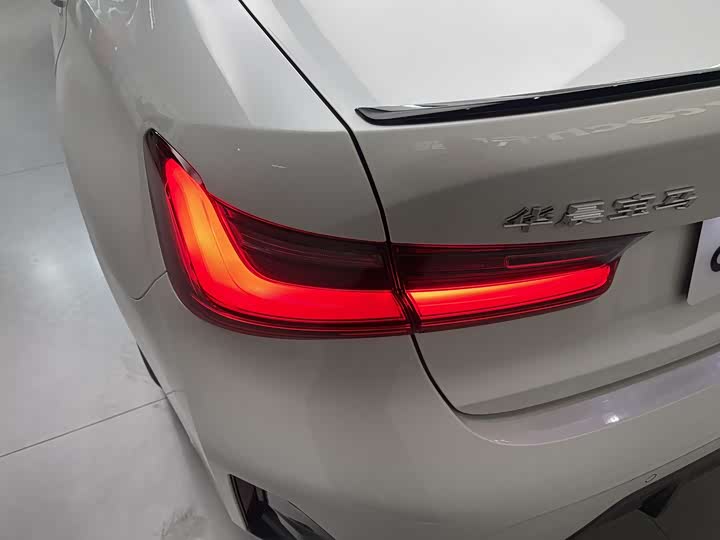 Фото 9 - BMW 3 Series