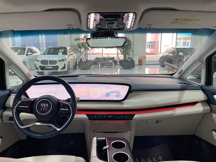 Фото 8 - Buick GL8 Hybrid