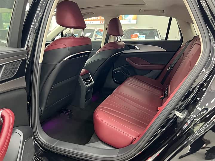 Фото 6 - Hongqi H5