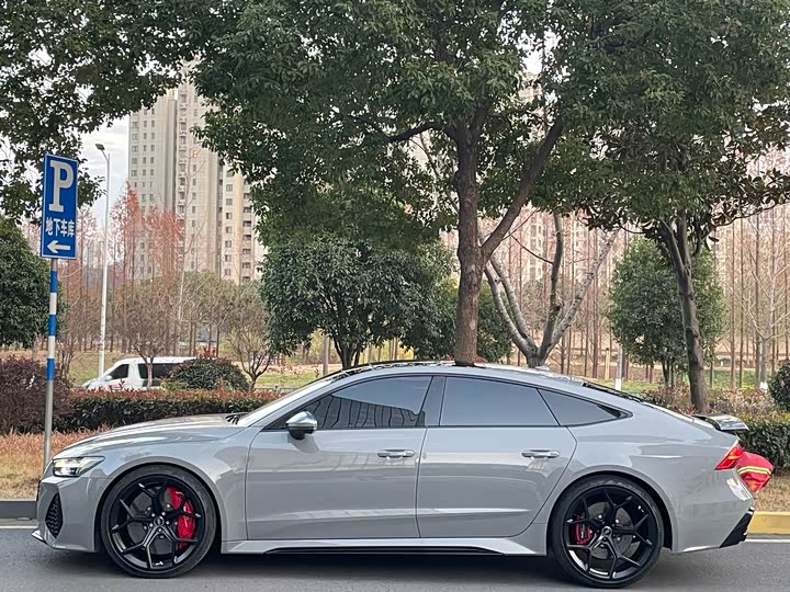 Фото 3 - Audi RS 7