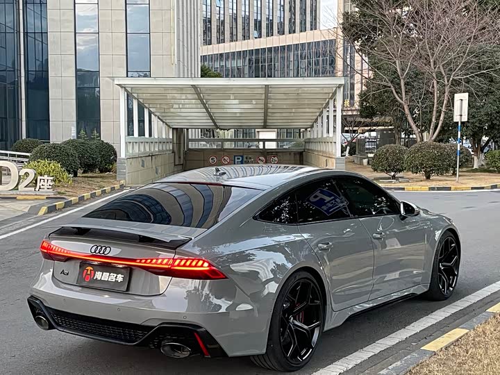 Фото 6 - Audi RS 7