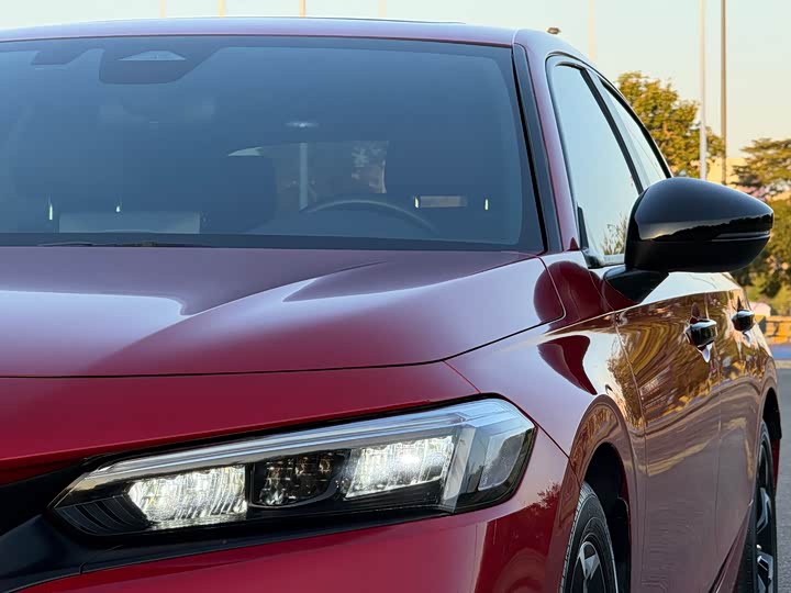 Фото 4 - Honda Civic