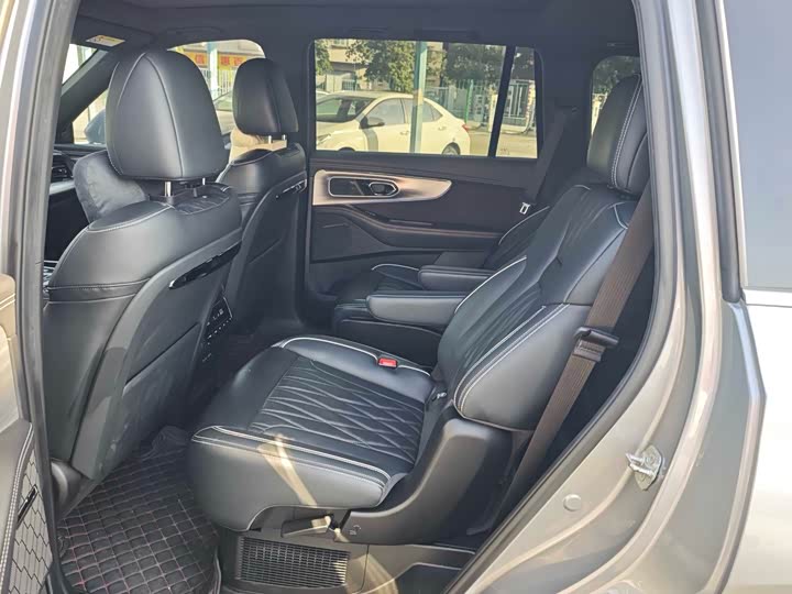 Фото 9 - GAC Trumpchi GS8