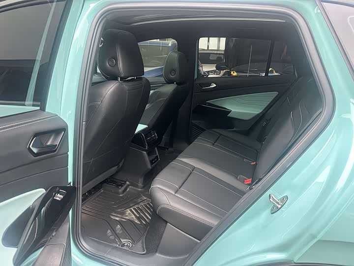 Фото 8 - Volkswagen ID.4 X