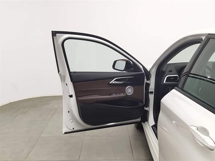 Фото 8 - BMW 1 Series