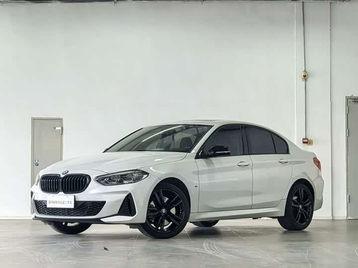 Фото 1 - BMW 1 Series