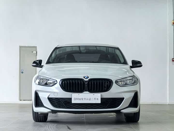 Фото 2 - BMW 1 Series