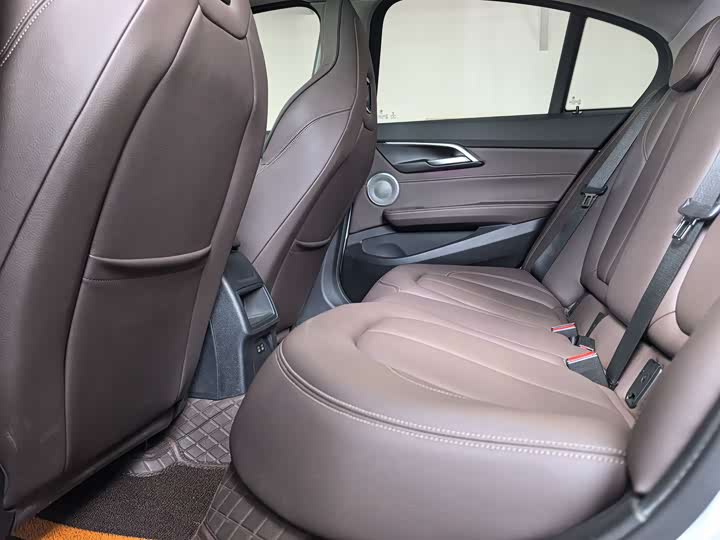 Фото 9 - BMW 1 Series