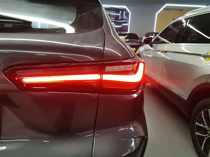 Фото 8 - Changan Oshan X5