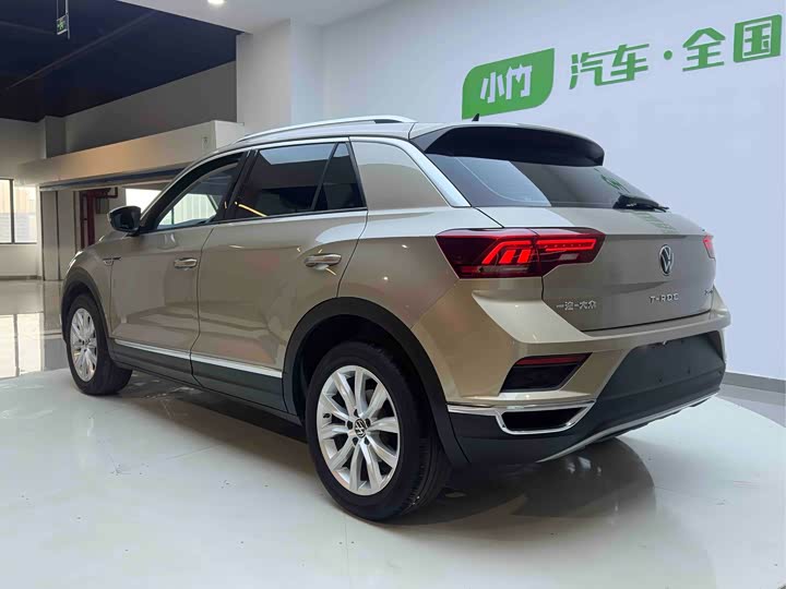 Фото 3 - Volkswagen T-Roc