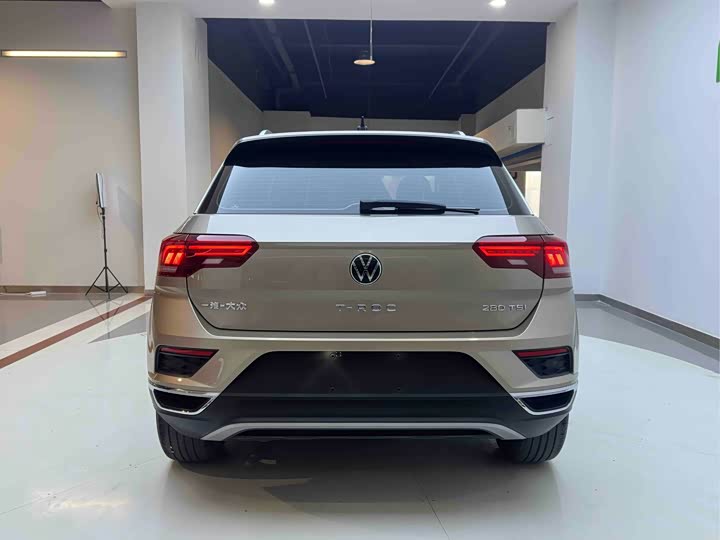 Фото 4 - Volkswagen T-Roc