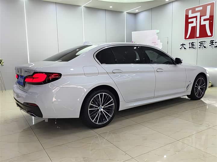 Фото 6 - BMW 5 Series