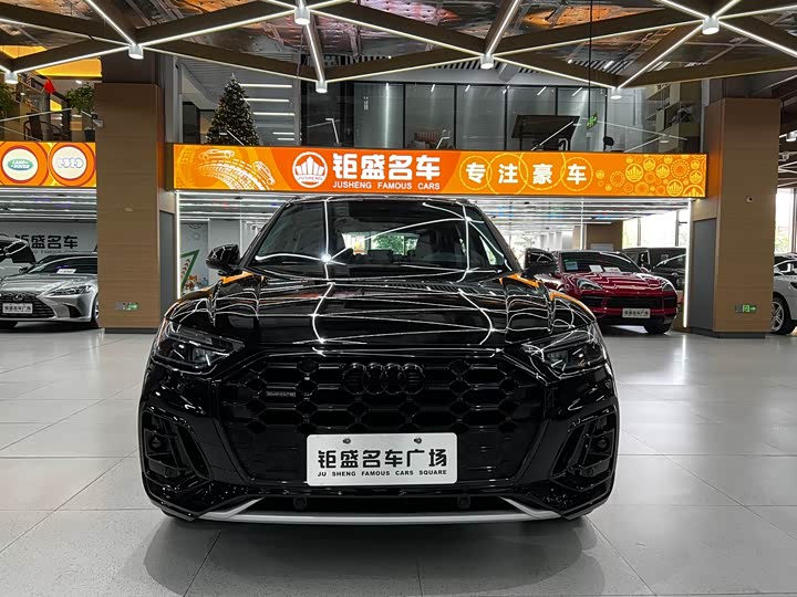 Фото 3 - Audi Q5L