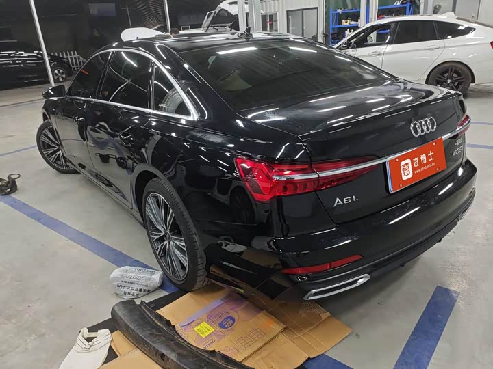 Фото 3 - Audi A6L