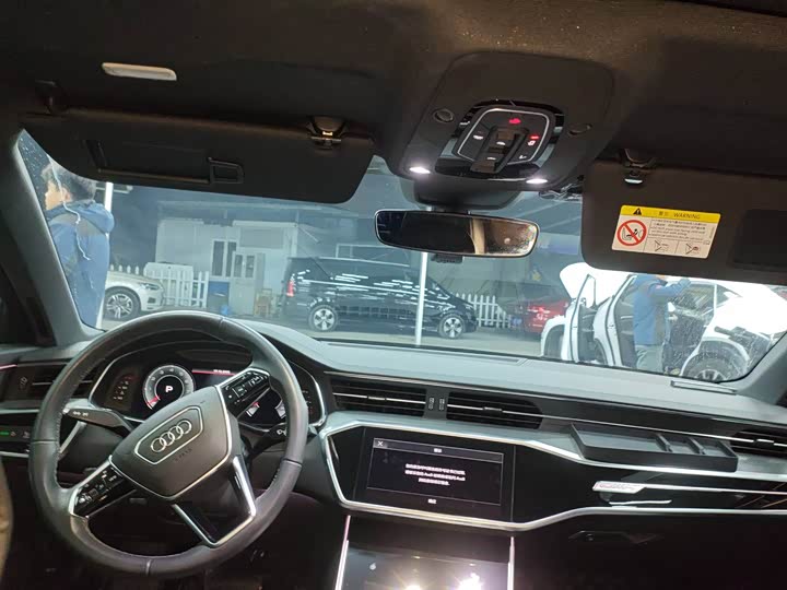 Фото 7 - Audi A6L