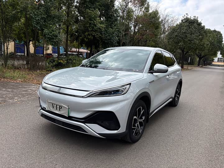 Фото 3 - BYD Yuan Plus