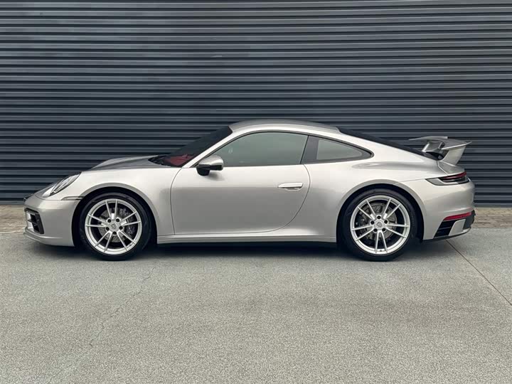 Фото 2 - Porsche 911