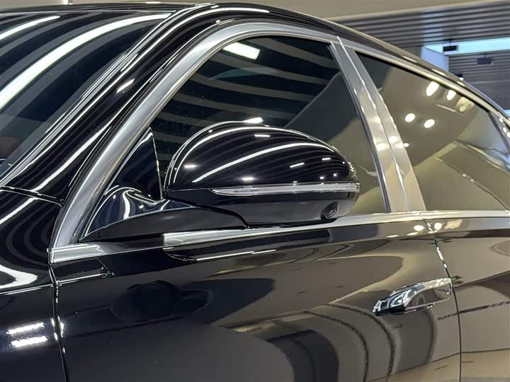 Фото 9 - Mercedes-Benz Maybach S-Class