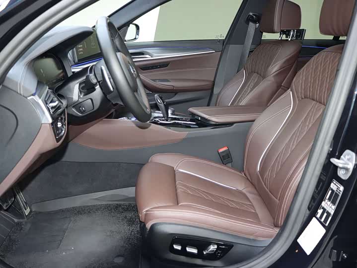 Фото 5 - BMW 5 Series