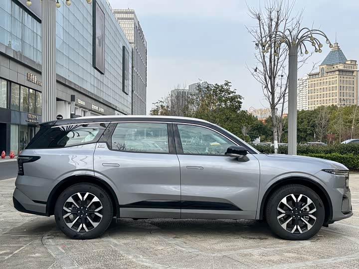 Фото 5 - Ford Edge