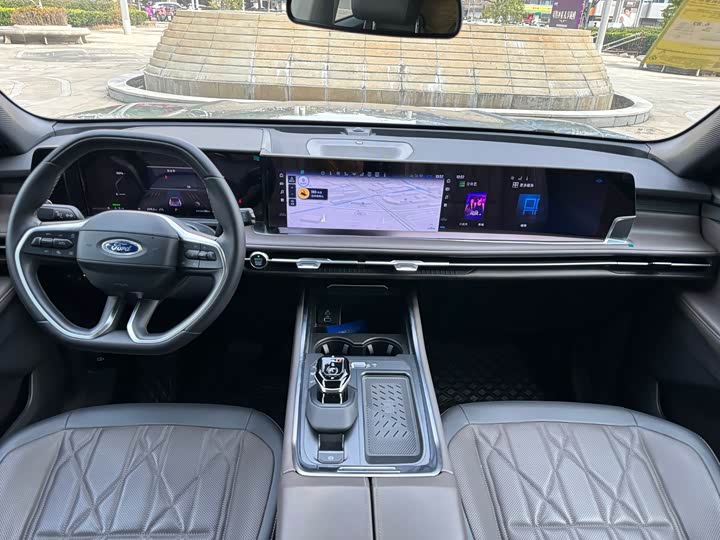 Фото 9 - Ford Edge