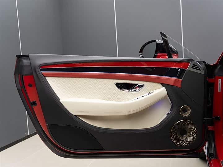 Фото 8 - Bentley Continental GT