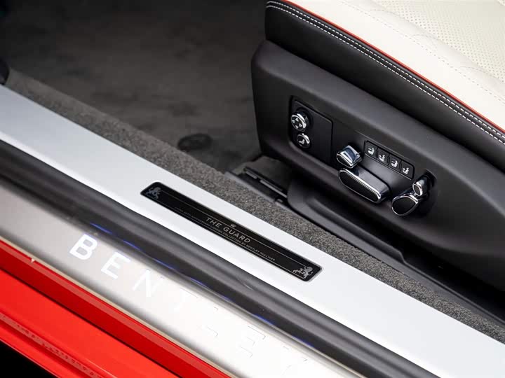 Фото 9 - Bentley Continental GT