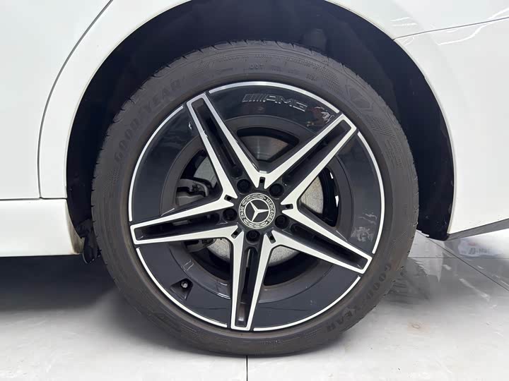 Фото 7 - Mercedes-Benz C-Class