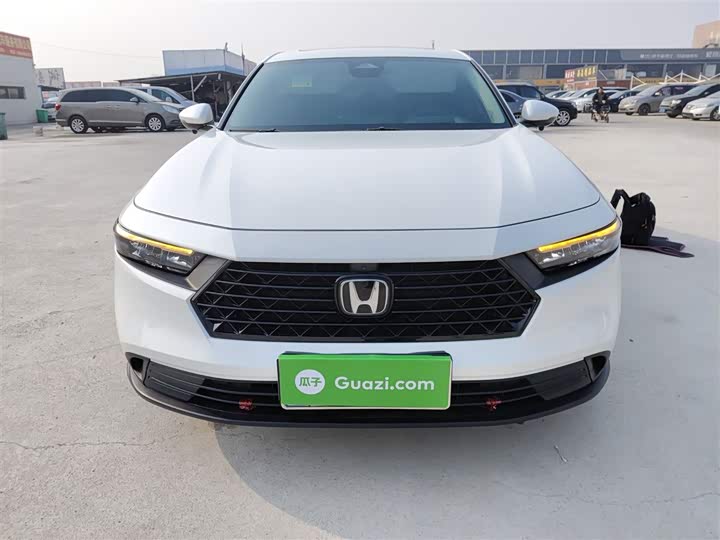 Фото 3 - Honda Accord