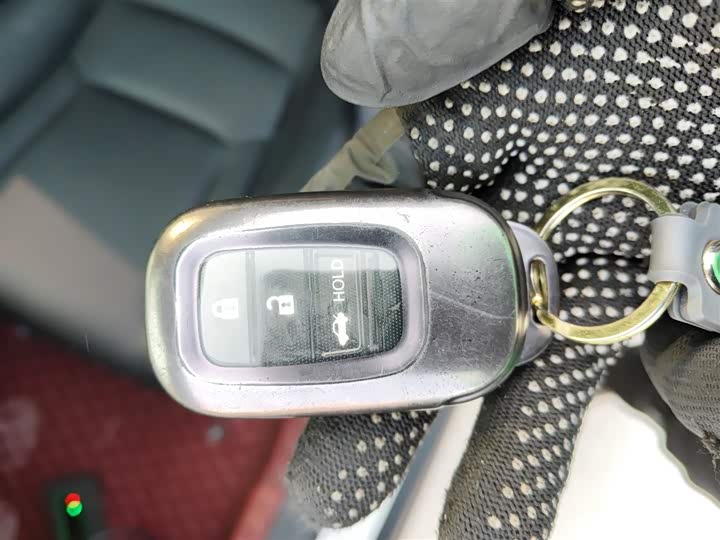 Фото 9 - Honda Accord