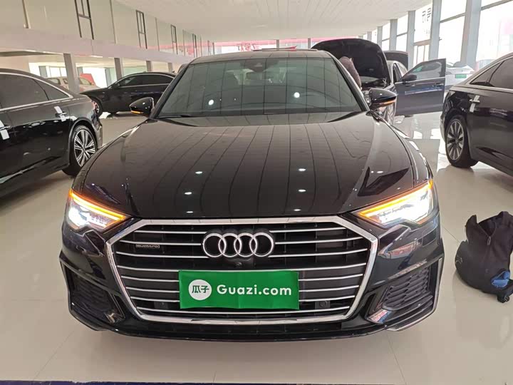 Фото 3 - Audi A6L