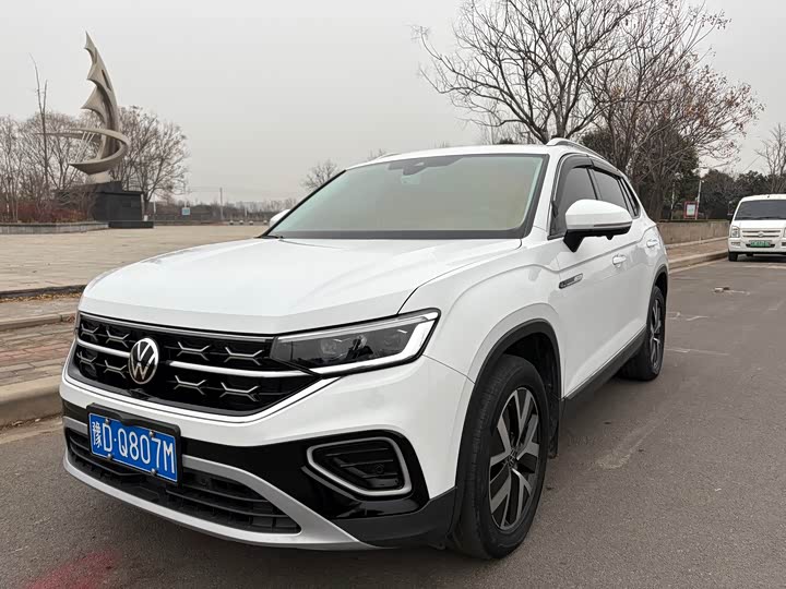 Фото 1 - Volkswagen Tayron