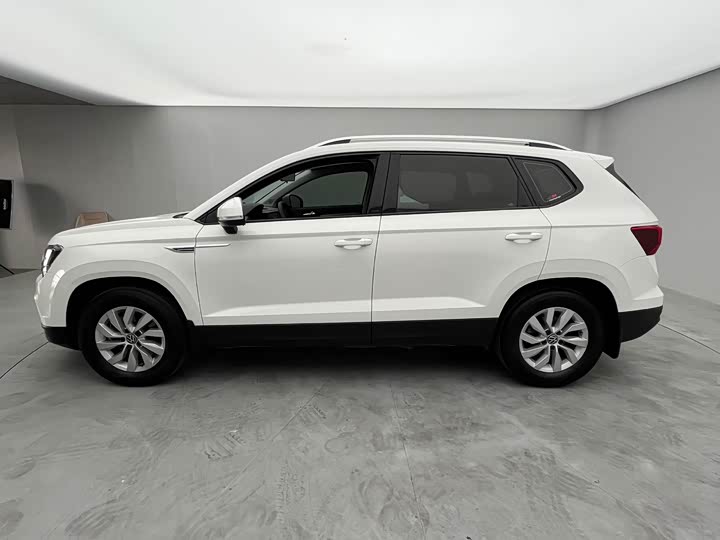 Фото 4 - Volkswagen Tharu