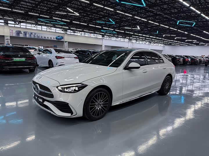 Фото 1 - Mercedes-Benz C-Class