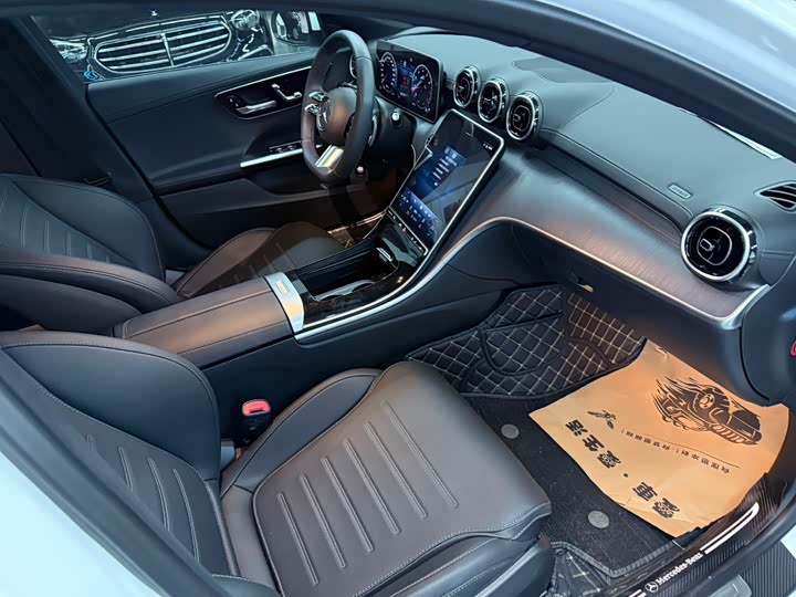 Фото 8 - Mercedes-Benz C-Class