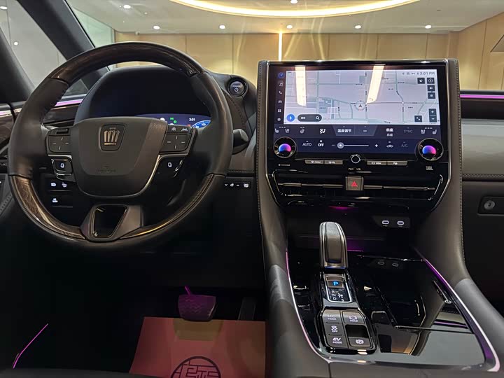 Фото 3 - Toyota Vellfire