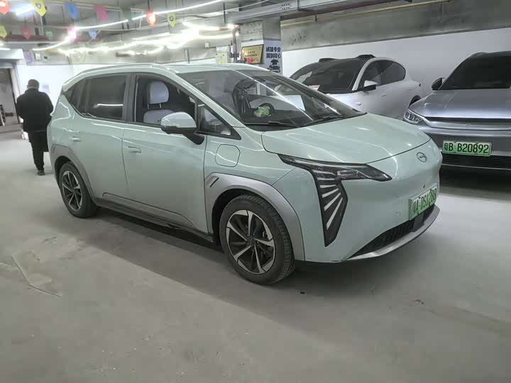 Фото 2 - GAC Aion Y