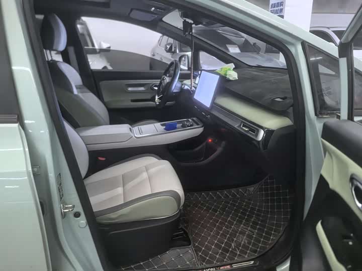 Фото 7 - GAC Aion Y