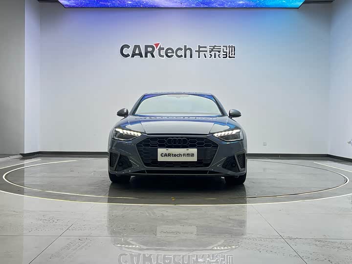 Фото 2 - Audi A4L