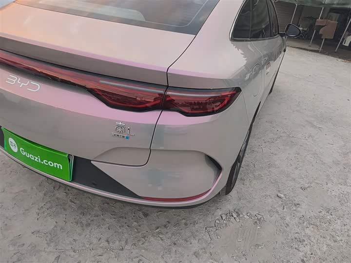 Фото 8 - BYD Qin L