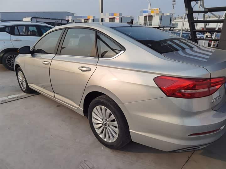 Фото 5 - Volkswagen Lavida