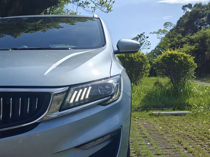 Фото 9 - Geely Jiaji