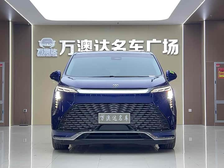 Фото 3 - Buick GL8 Century