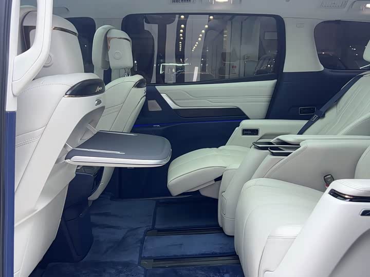 Фото 7 - Buick GL8 Century