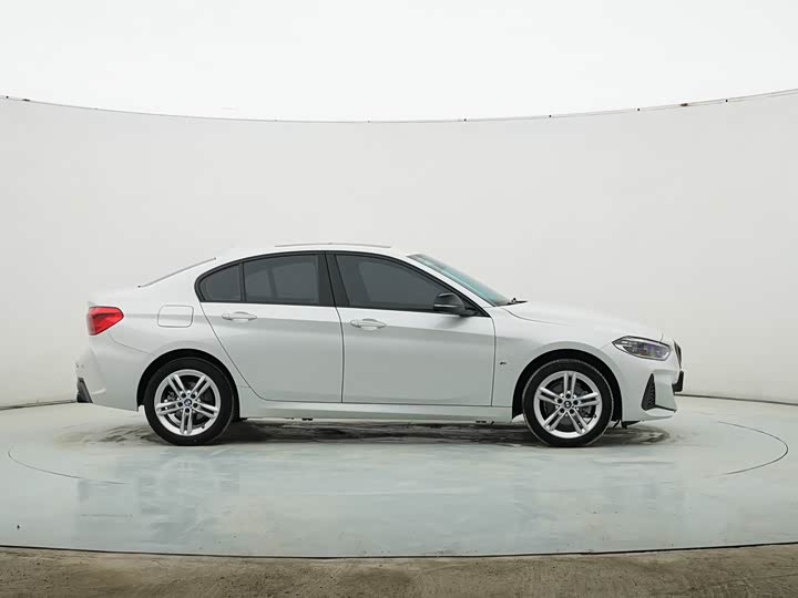 Фото 4 - BMW 1 Series