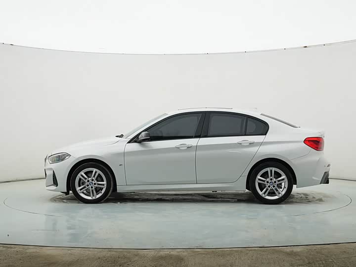 Фото 8 - BMW 1 Series