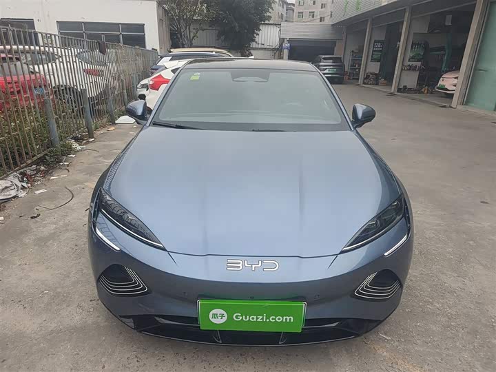 Фото 3 - BYD Seal