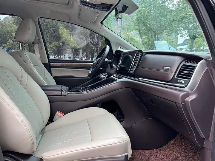 Фото 8 - GAC Trumpchi M8